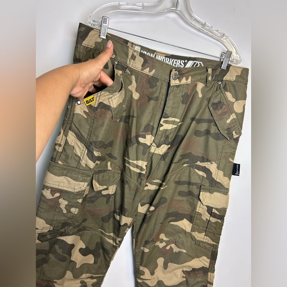 BILT Iron Workers Men Motorcycle Pants Mens 38X32 Camo Cargo Ankle Straps DuPont - Picture 4 of 16